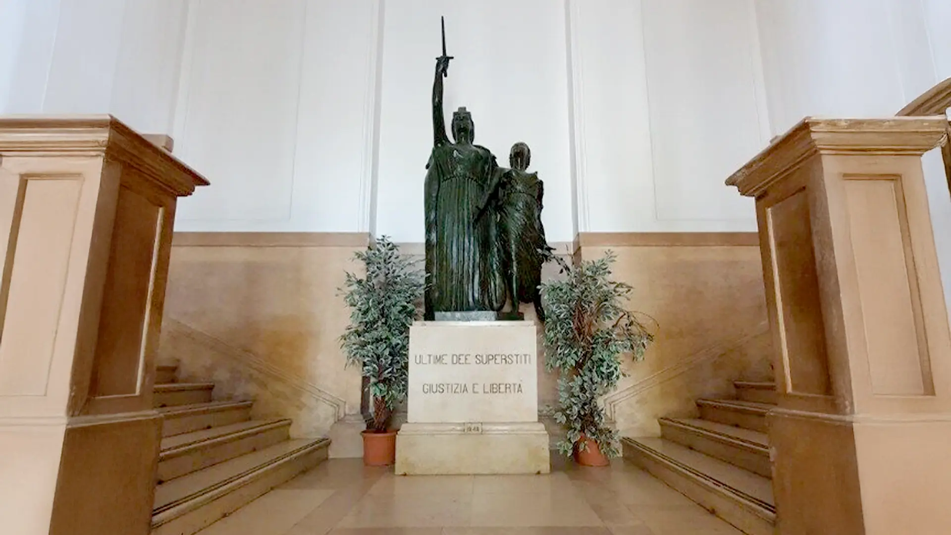 Statua Giustizia e Libertà