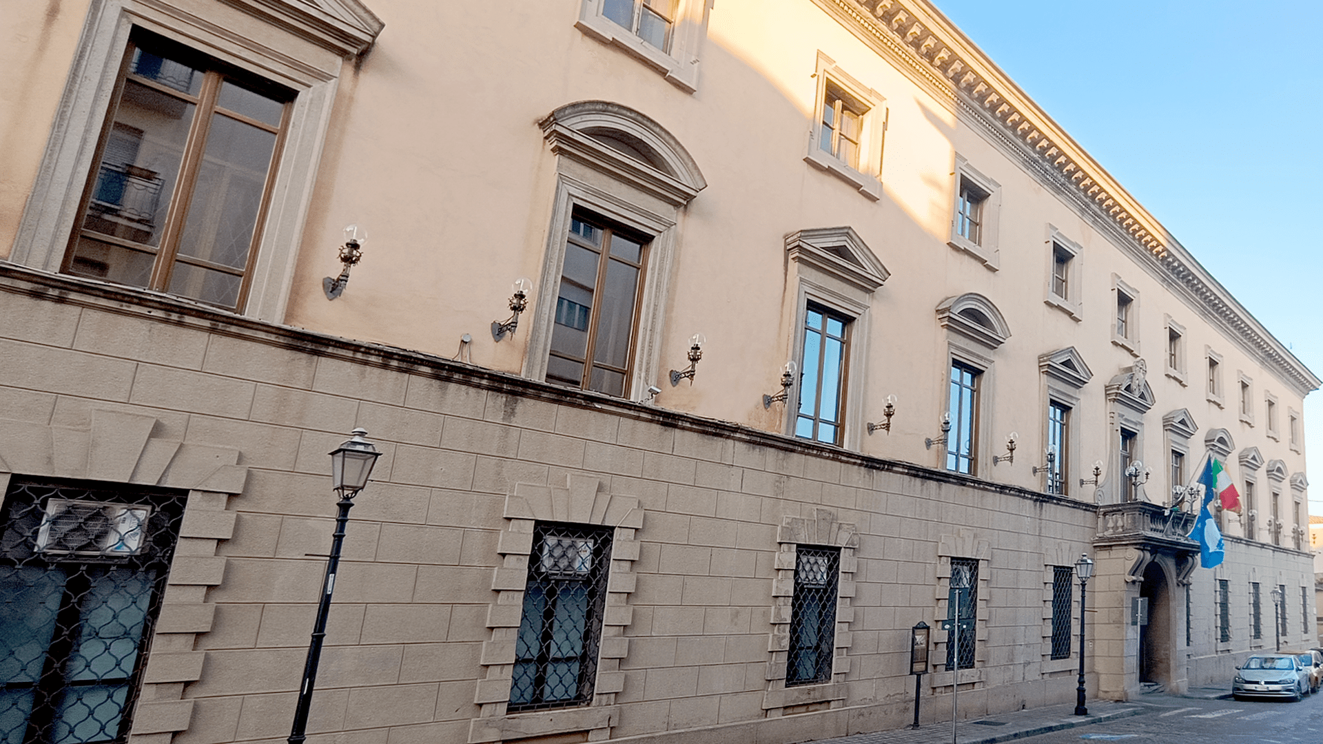 Palazzo del Comune (già De Nobili): Dove la Storia incontra il Potere
