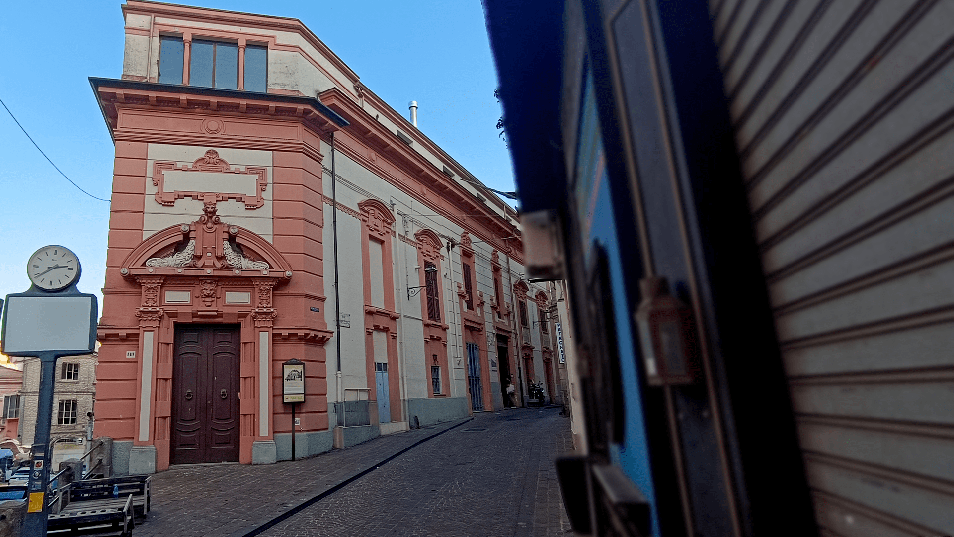 La nobiltà scolpita: storia e dettagli di Palazzo Di Tocco